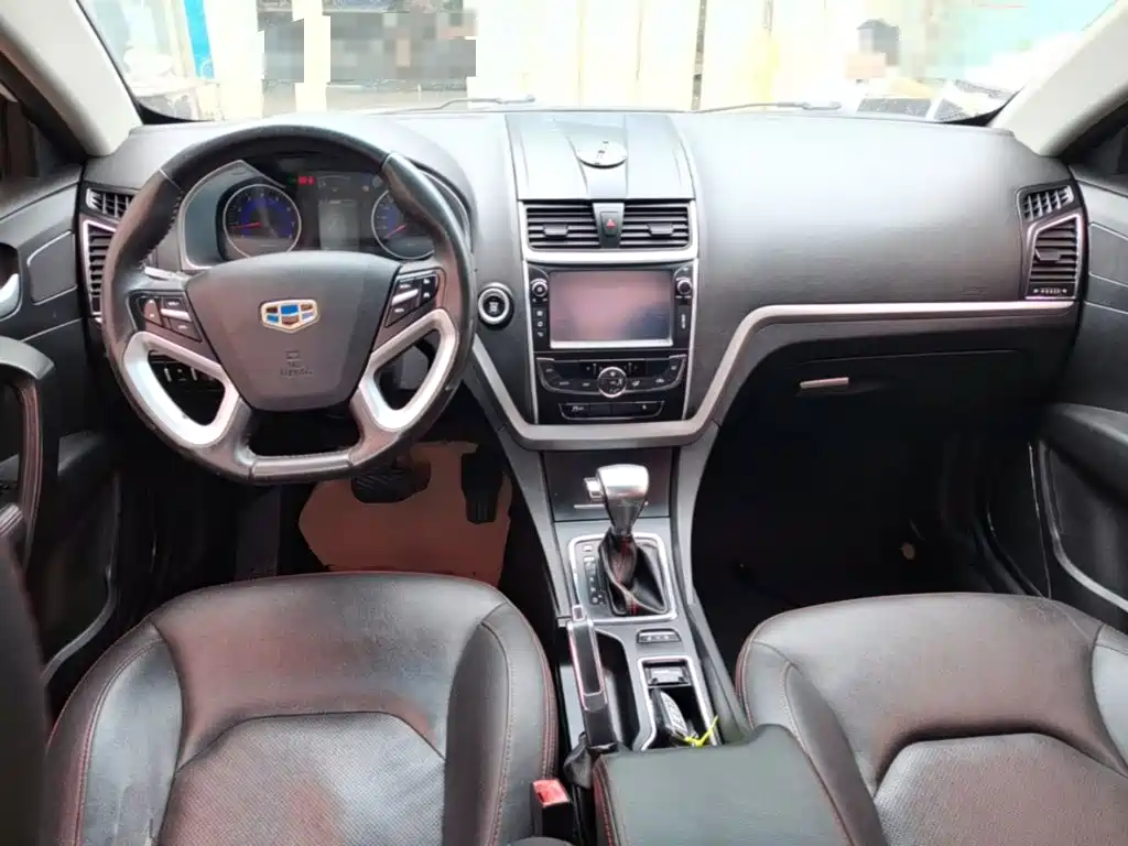 Geely Emgrand 2015 — фото 10