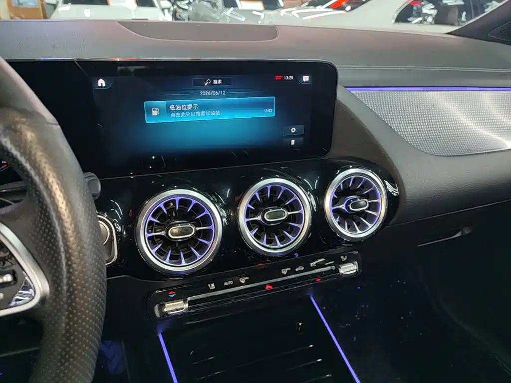 Mercedes-Benz GLA 2021 — фото 13
