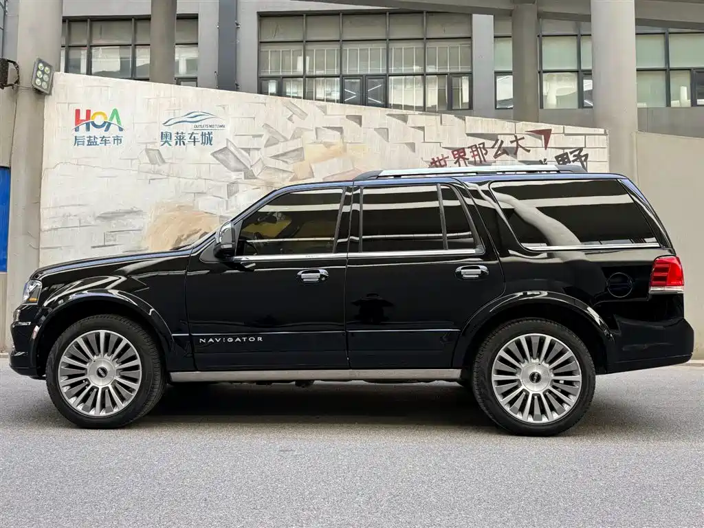 Lincoln Navigator 2016 — фото 3