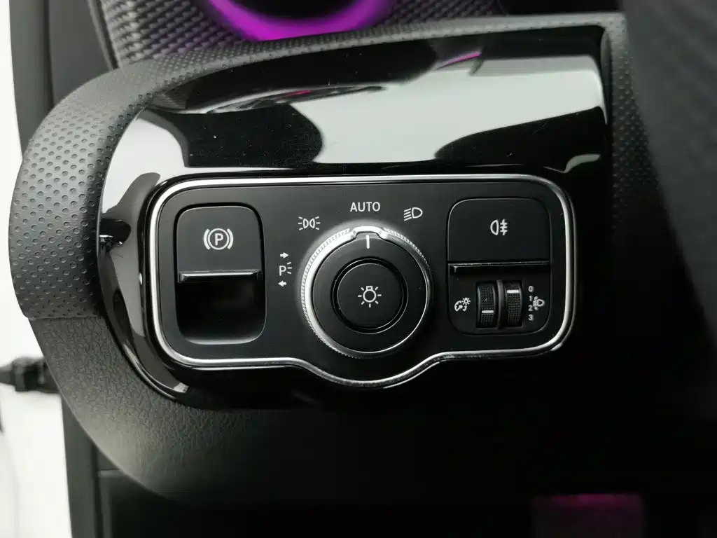 Mercedes-Benz A-Class 2021 — фото 21