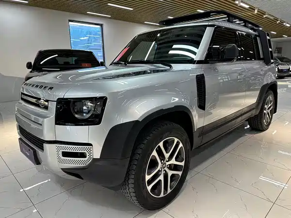 Land Rover Defender 2021