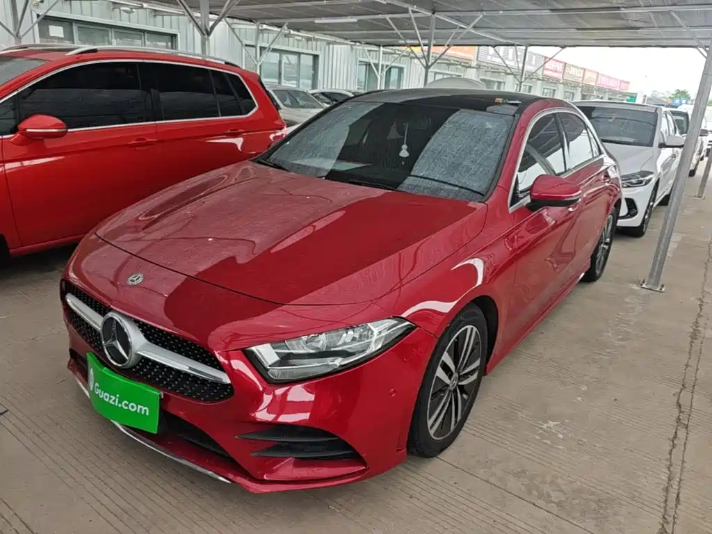 Mercedes-Benz A-Class 2019 — фото 2