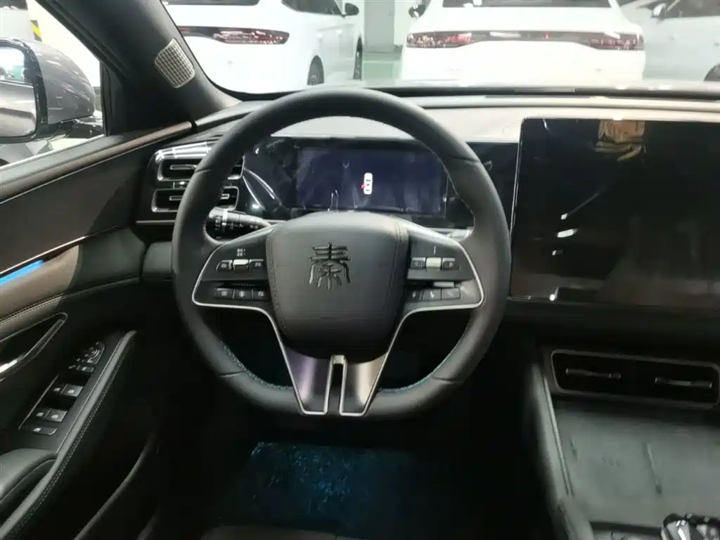 BYD Qin L 2025 — фото 11