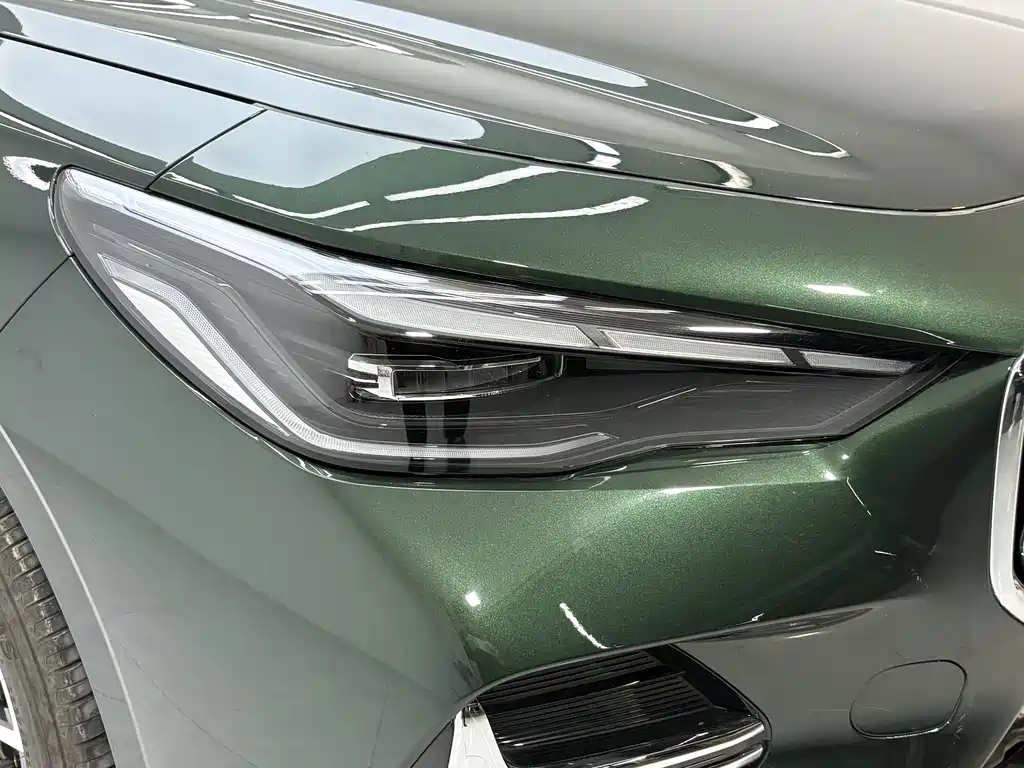 Geely Emgrand 2025 — фото 10