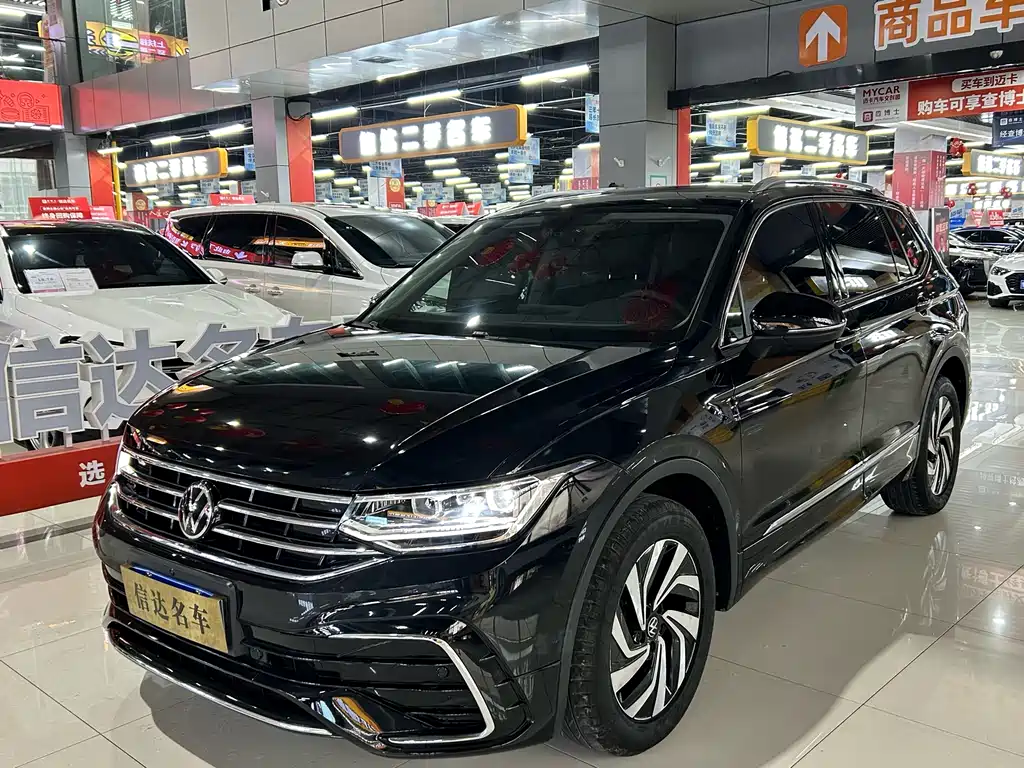 Volkswagen Tiguan L 2024 — фото 1