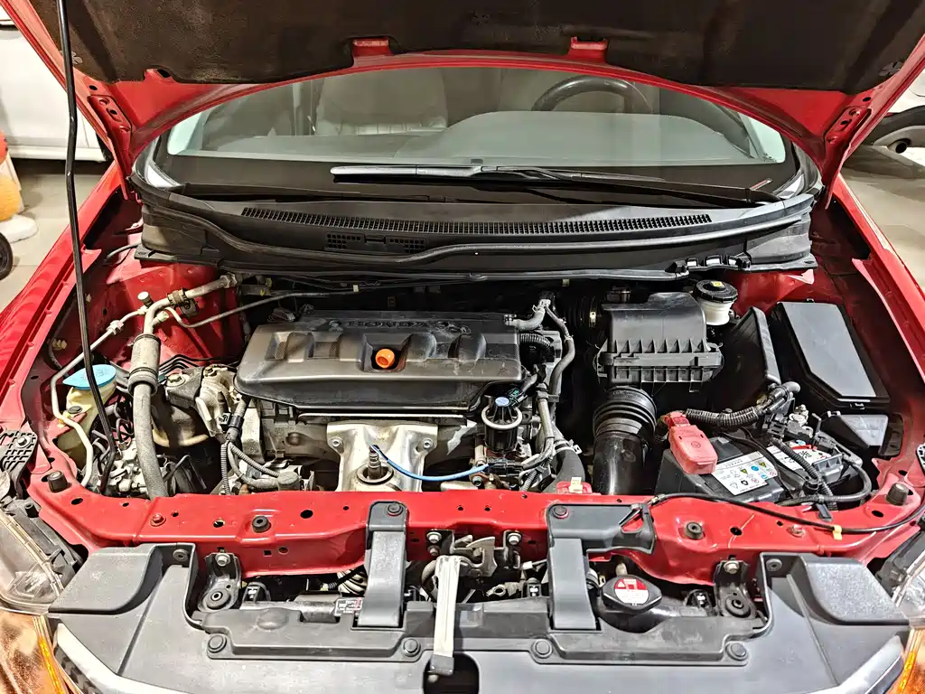 Honda Civic 2014 — фото 14