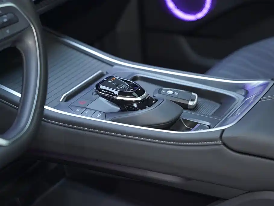Ford Edge 2025 — фото 14
