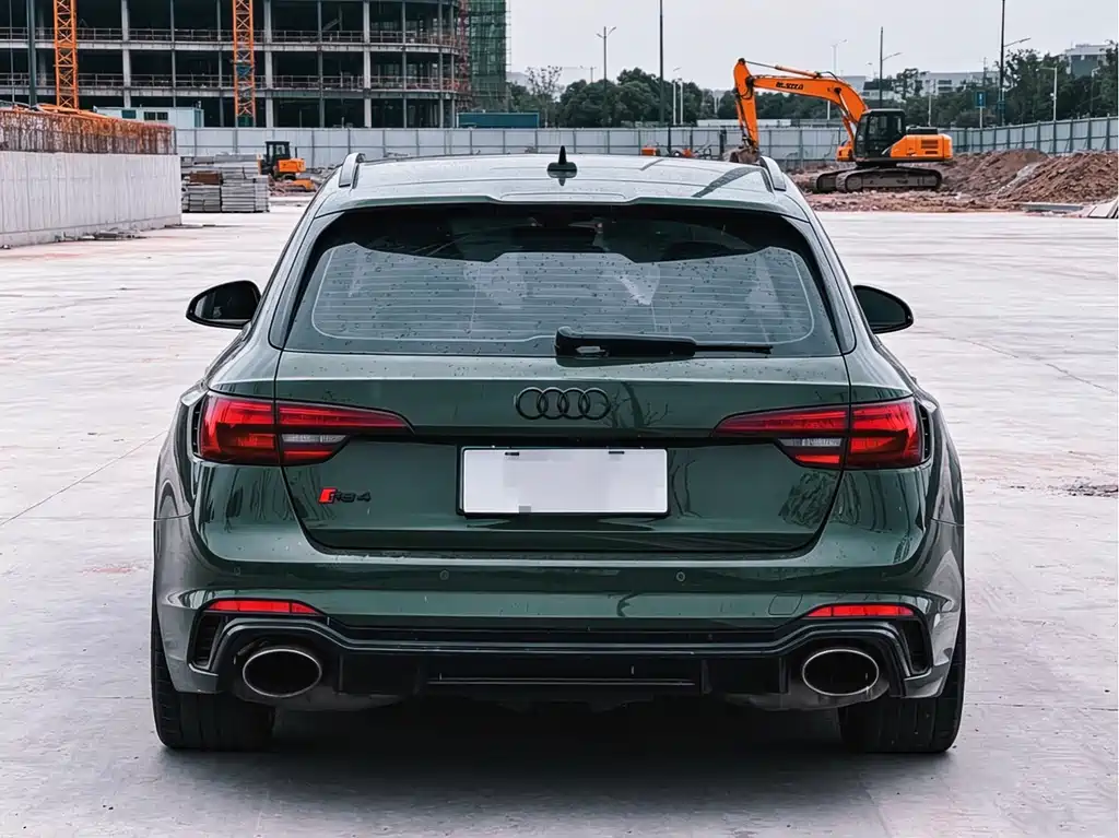 Audi RS 4 2019 — фото 7