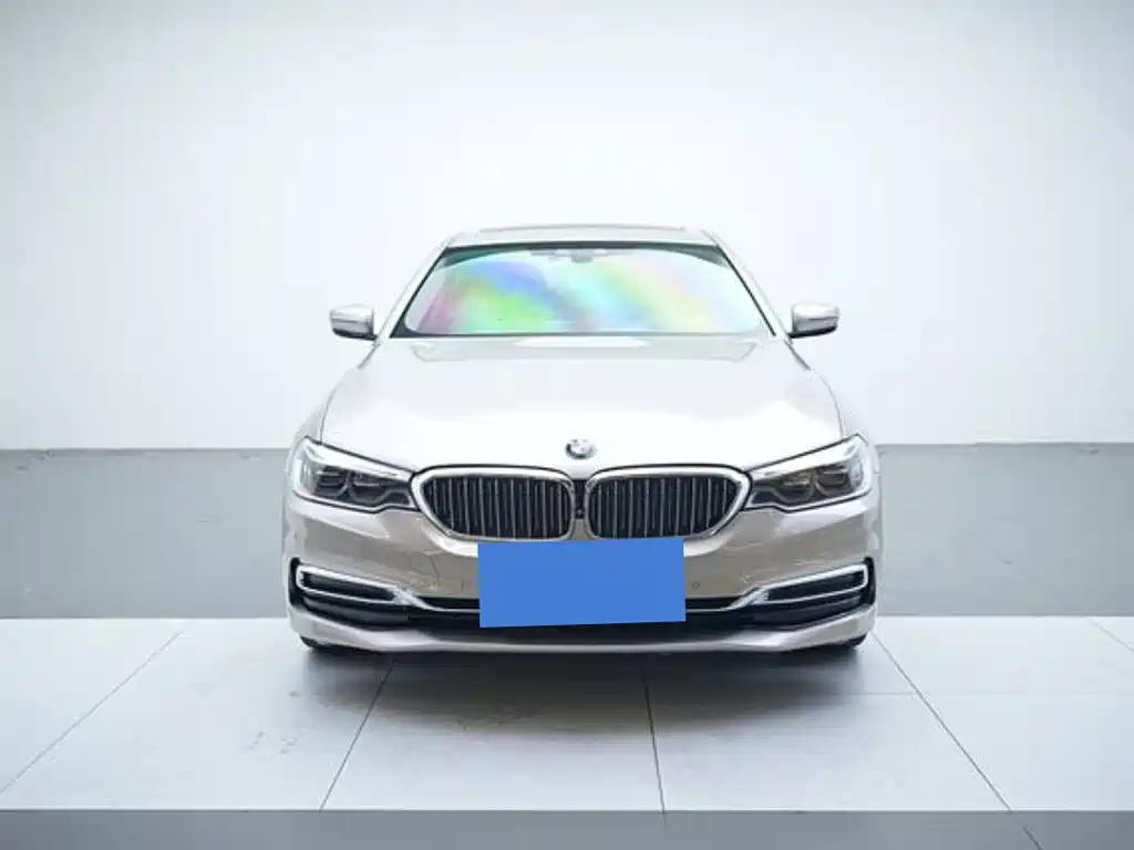 BMW 5 Series 2020 — фото 3