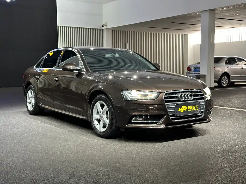 Audi A4L 2015