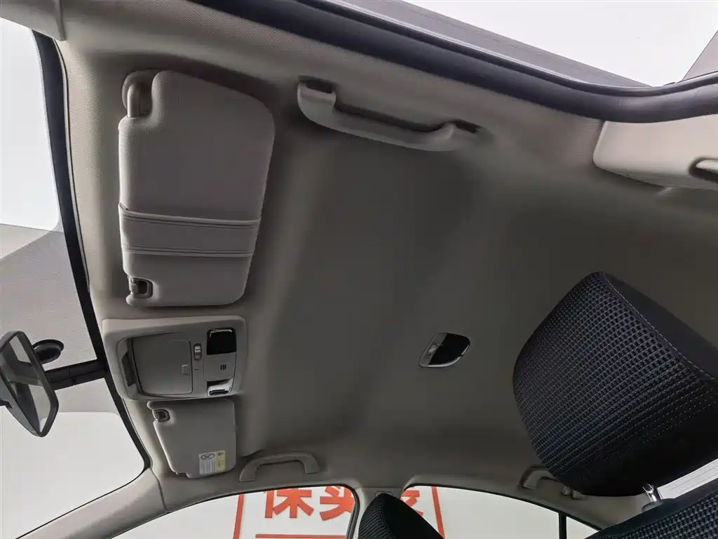 Subaru Legacy 2020 — фото 14