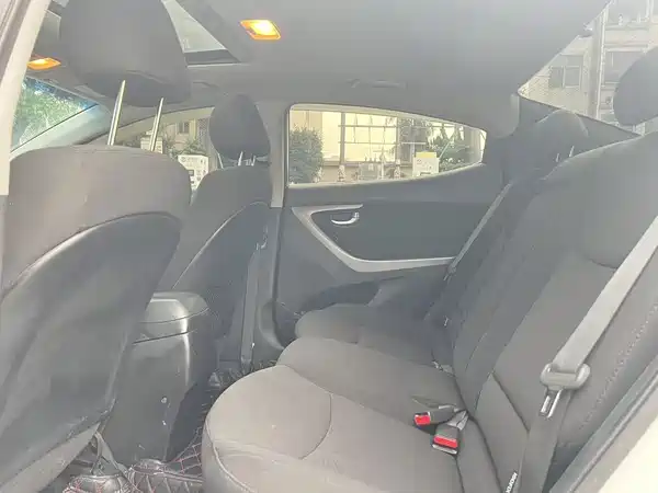 Hyundai Elantra Langdong 2015