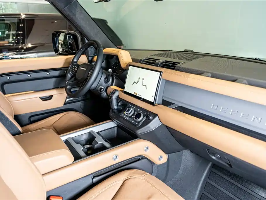 Land Rover Defender 2025 — фото 9