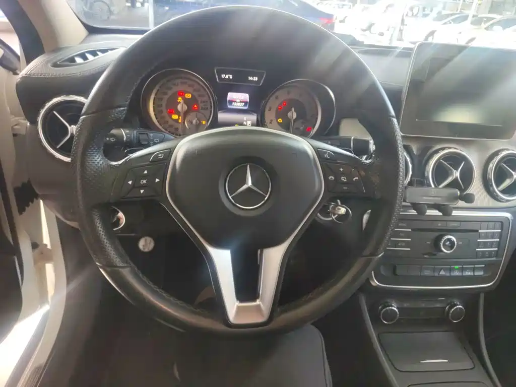 Mercedes-Benz GLA 2016 — фото 7