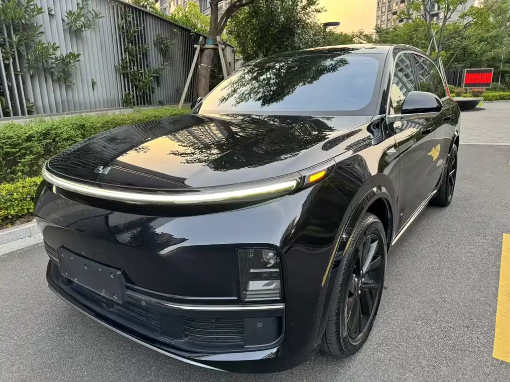 Li Auto Li L8 2023