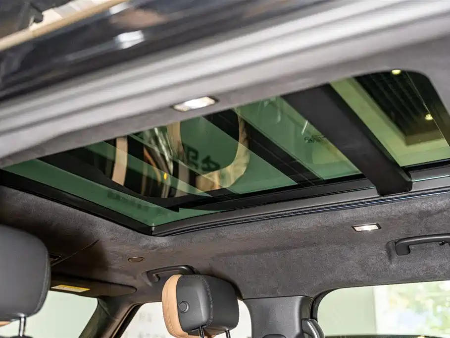Land Rover Defender 2025 — фото 12