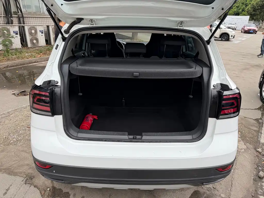 Volkswagen T-Cross 2025