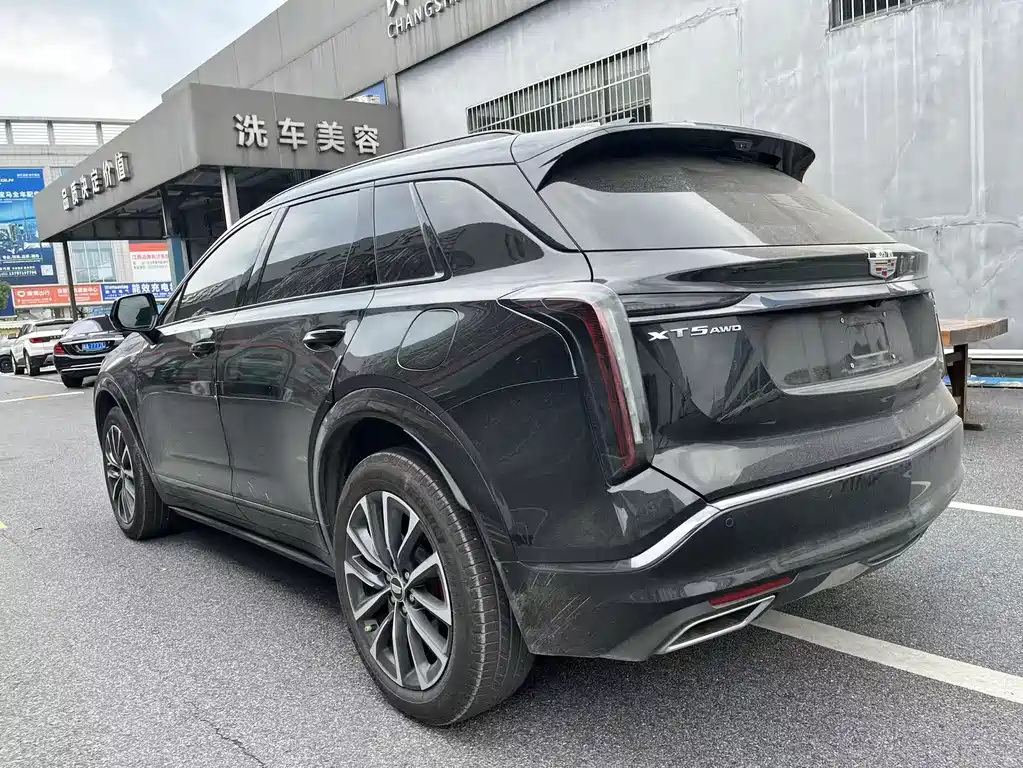 Cadillac XT5 2025 — фото 14