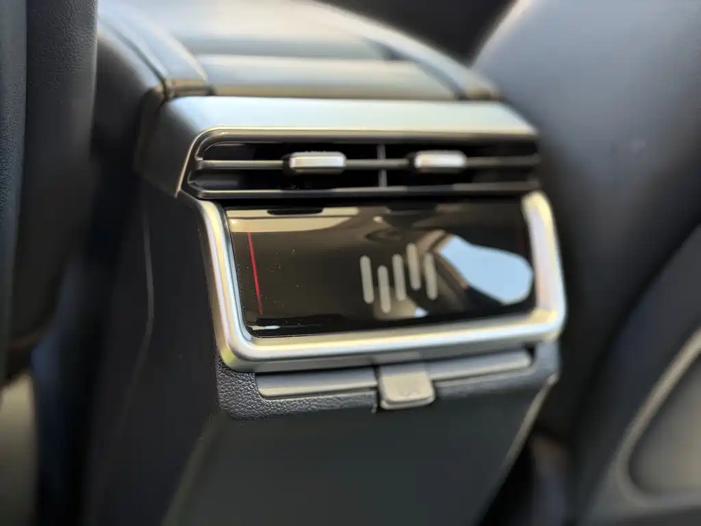 WM Motor EX5 2019 — фото 14