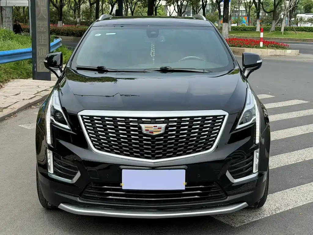 Cadillac XT5 2021 — фото 2