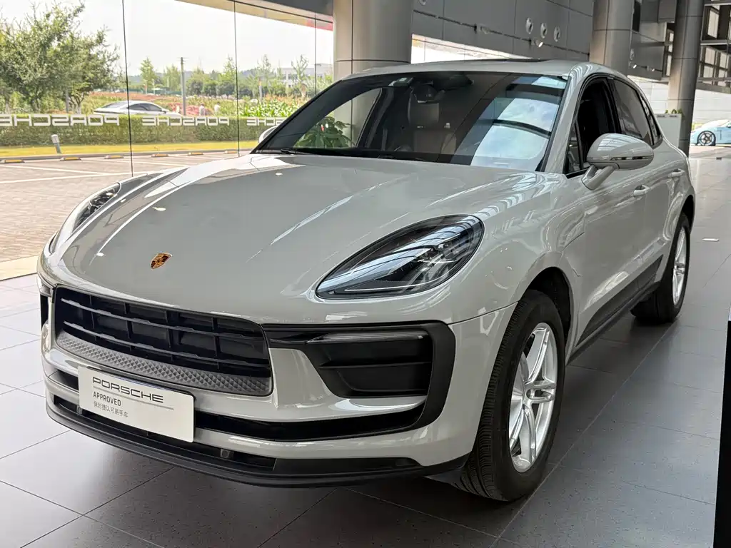 Porsche Macan 2023 — фото 1