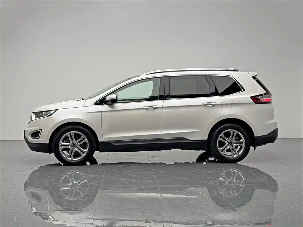 Ford Edge 2018 — фото 3
