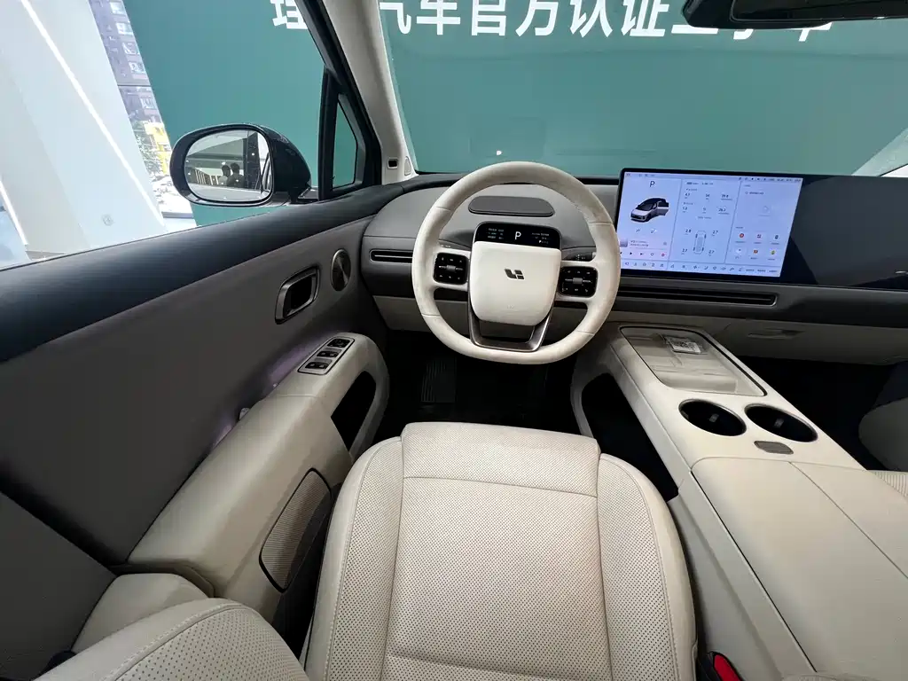 Li Auto i8 2025 — фото 11