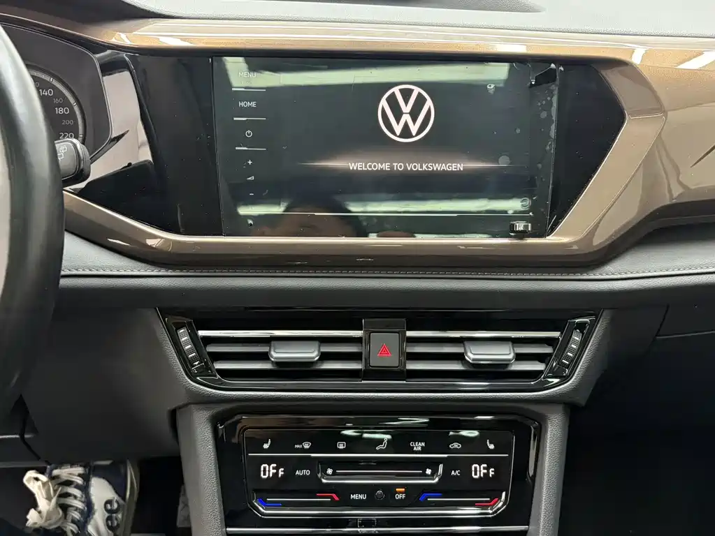 Volkswagen Tharu 2022 — фото 12