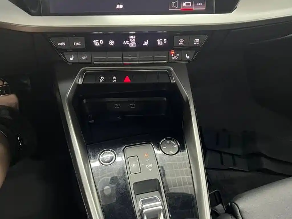 Audi A3 2022 — фото 13