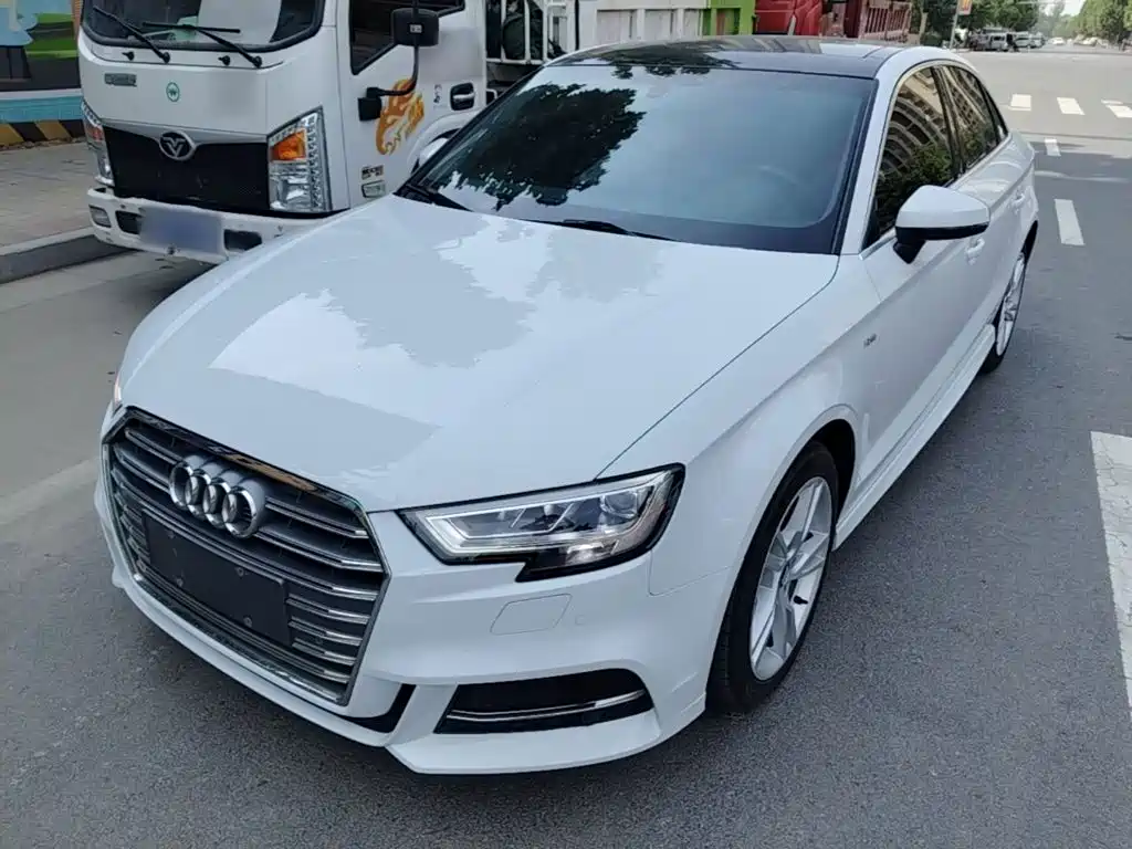 Audi A3 2020 — фото 2