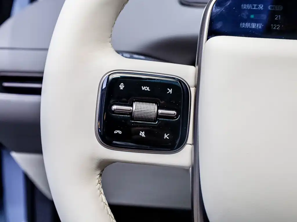 Li Auto i8 2025 — фото 11