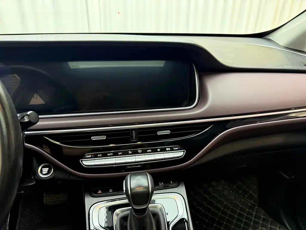 GAC Trumpchi M6 2021 — фото 9
