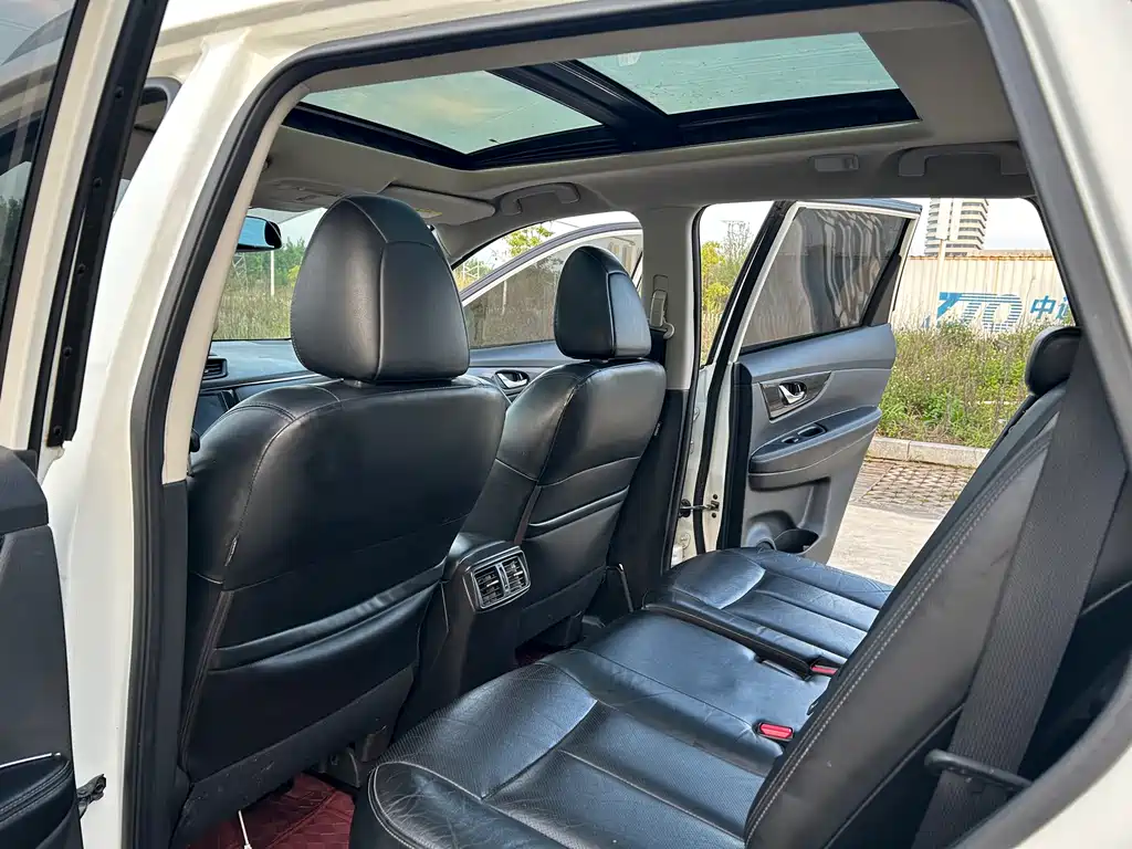 Nissan X-Trail 2018 — фото 12