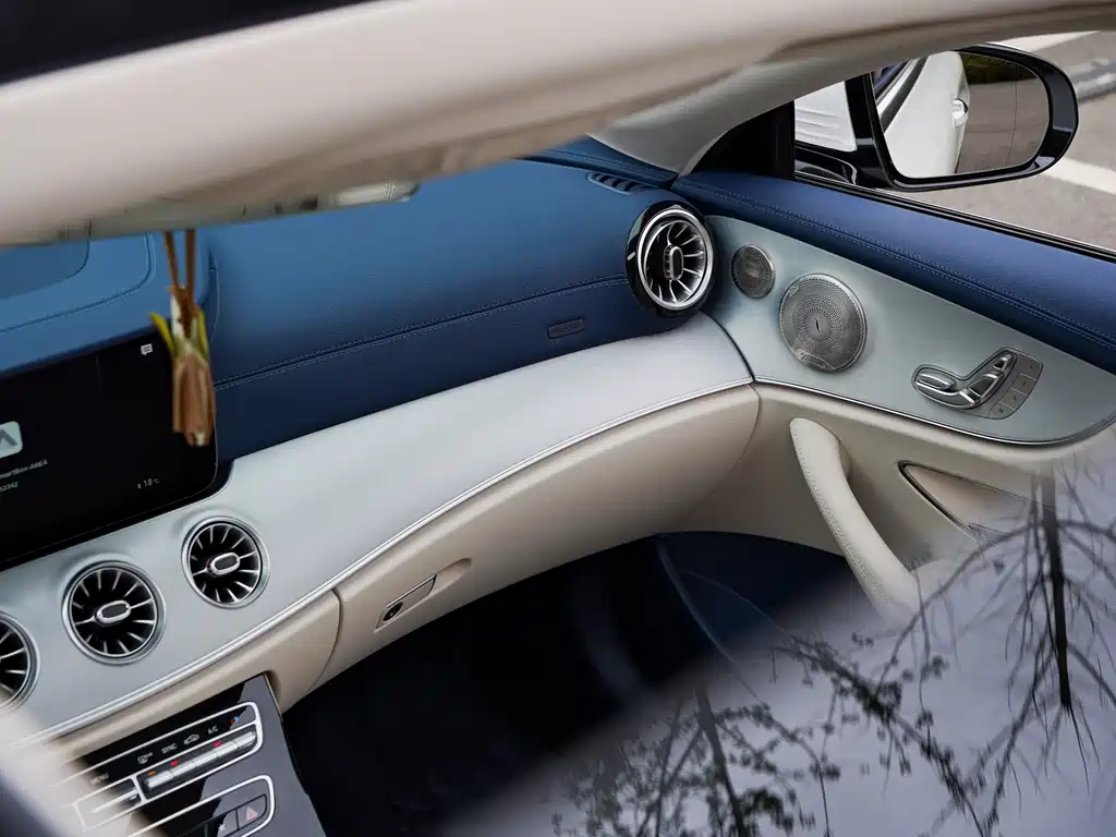 Mercedes-Benz E-Class 2023 — фото 23