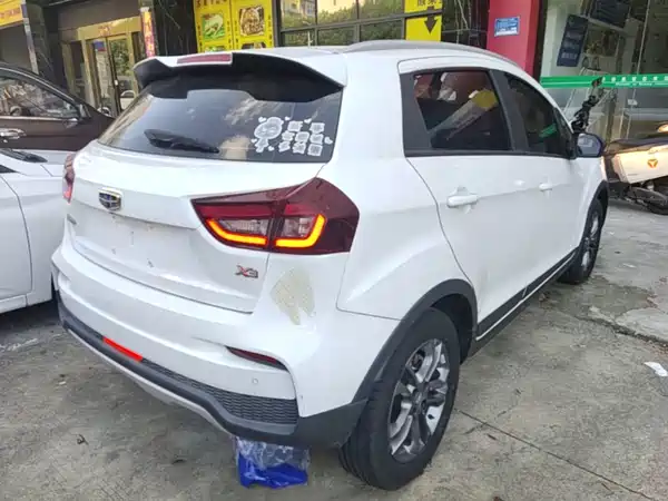Geely Vision X3 2021
