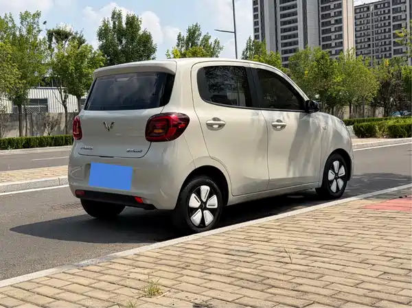Wuling Hongguang MINIEV 2025
