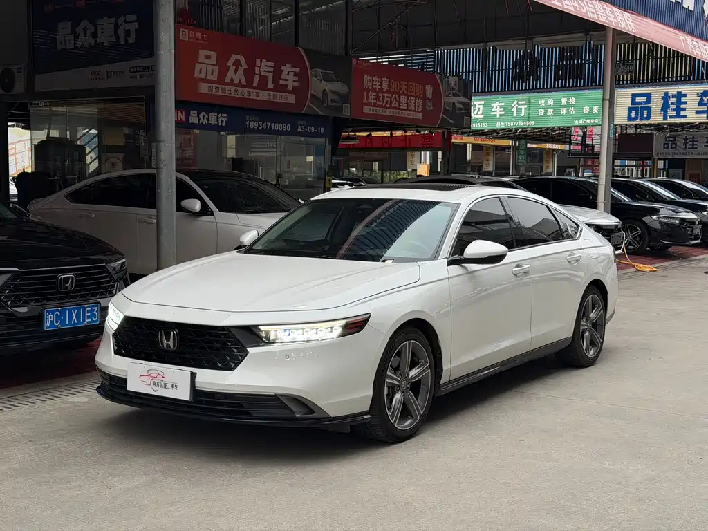 Honda Accord 2024 — фото 1