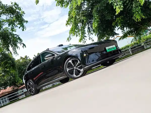 NIO ET5T 2025