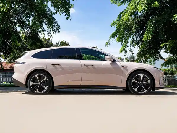 NIO ET5T 2025