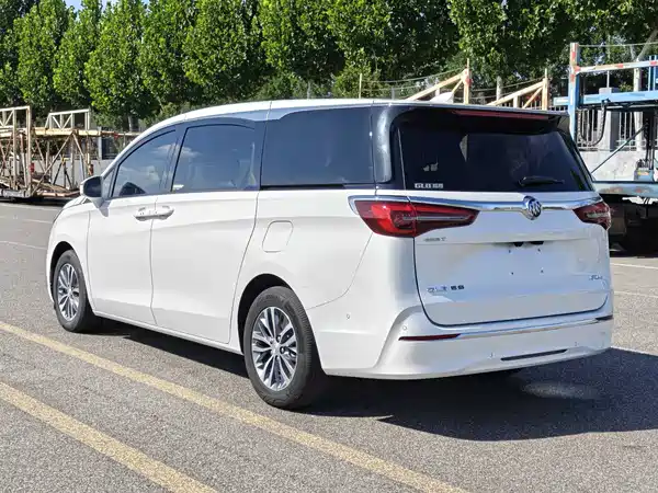 Buick GL8 2021