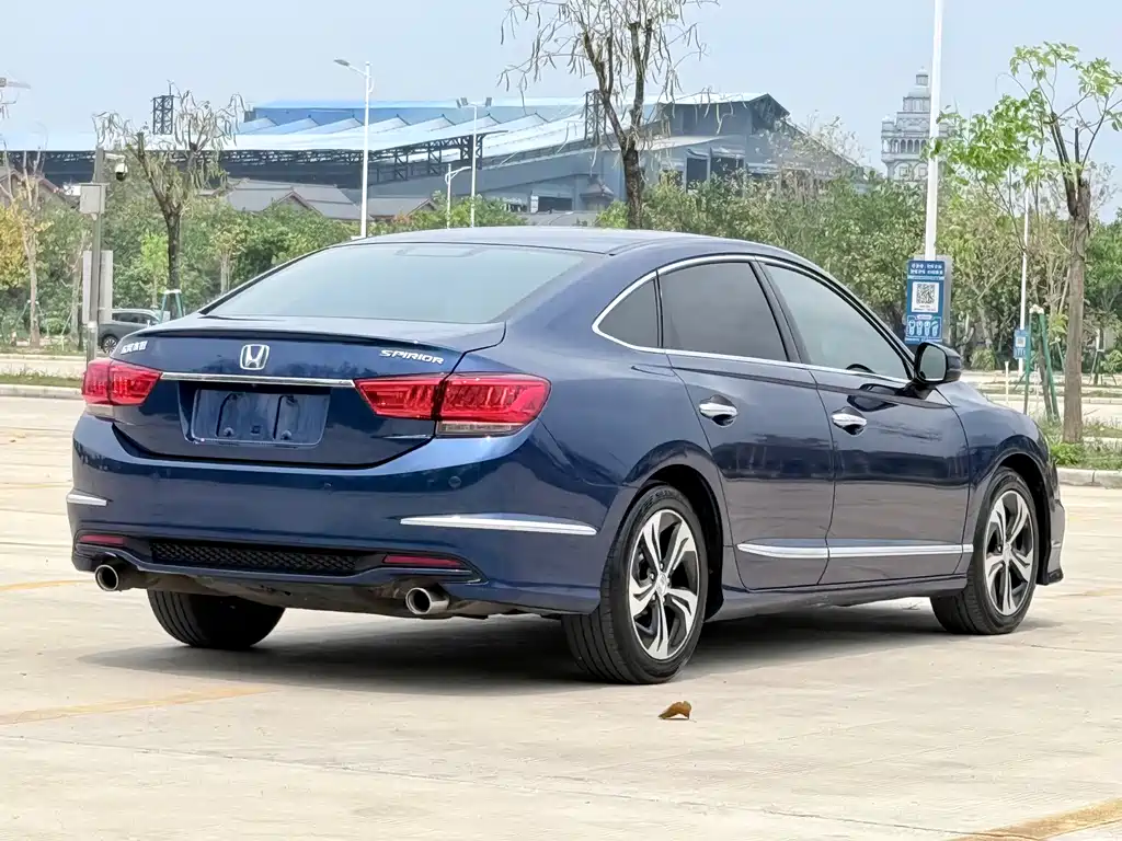Honda Spirior 2016 — фото 4