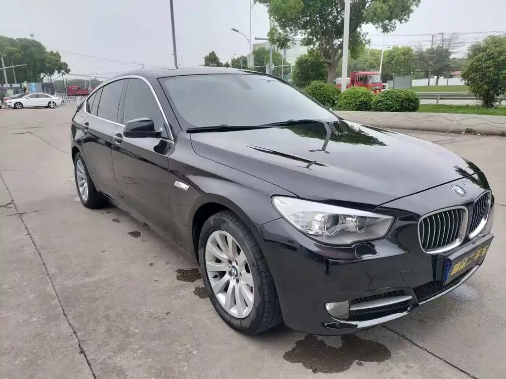 BMW 5 Series GT 2012 — фото 4