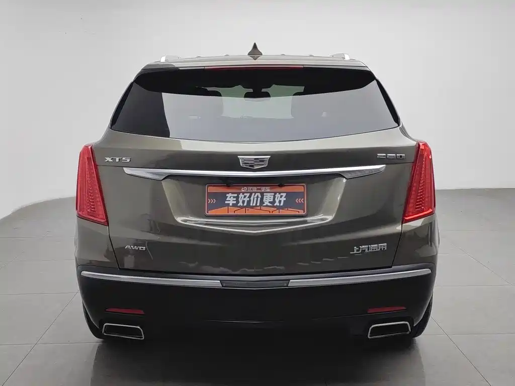 Cadillac XT5 2017 — фото 4