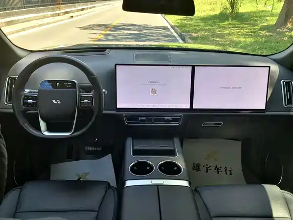 Li Auto L8 2024