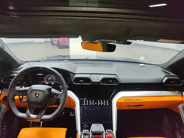Lamborghini Urus 2022