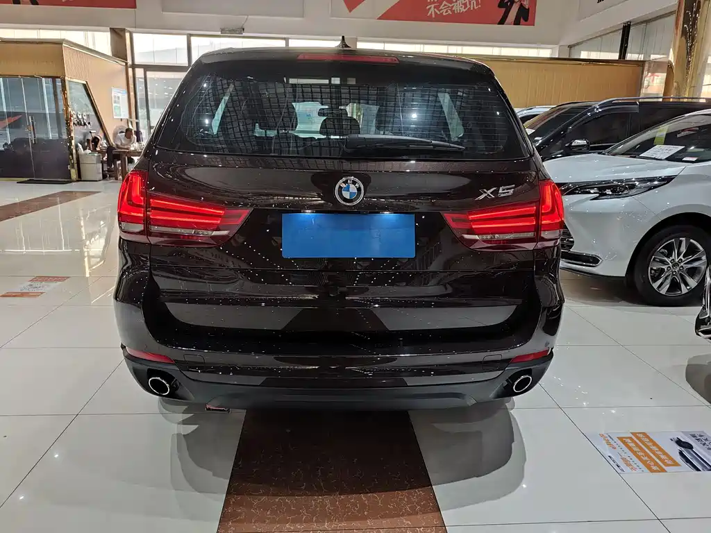 BMW X5 2017 — фото 12