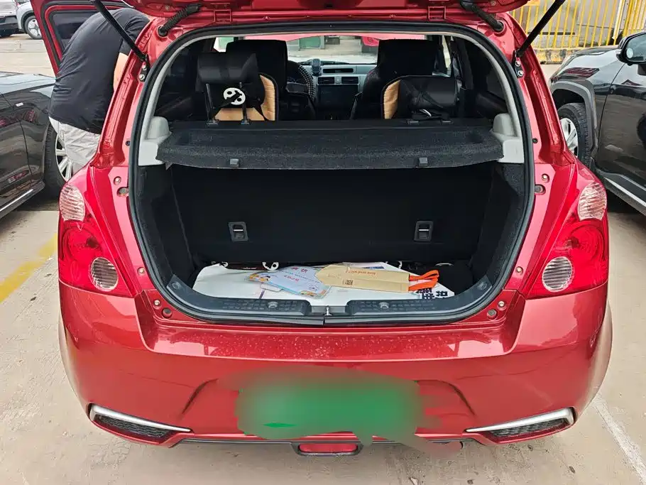 Suzuki Swift 2015 — фото 4