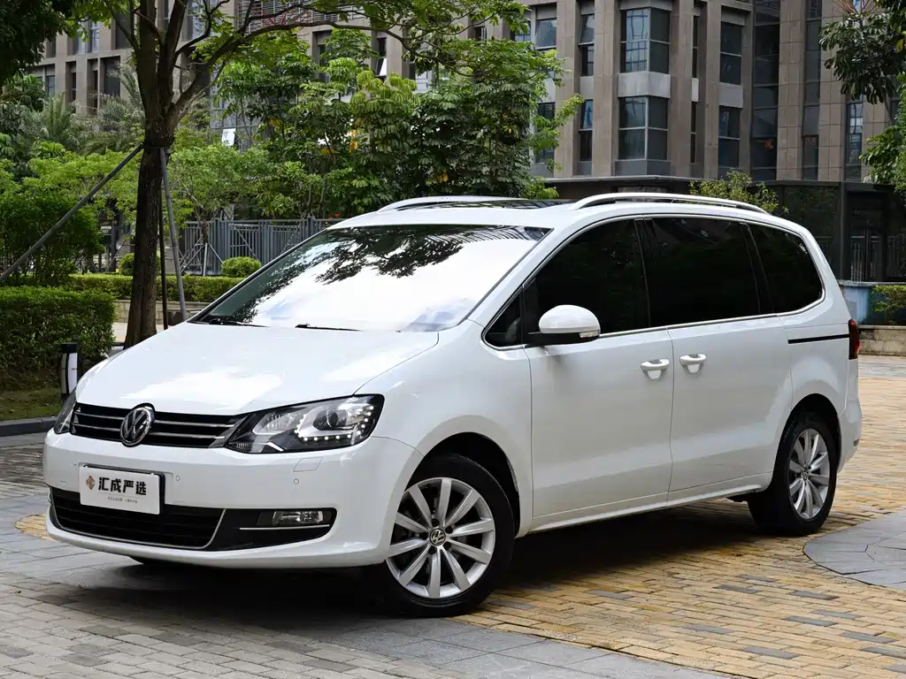 Volkswagen Sharan 2018 — фото 1