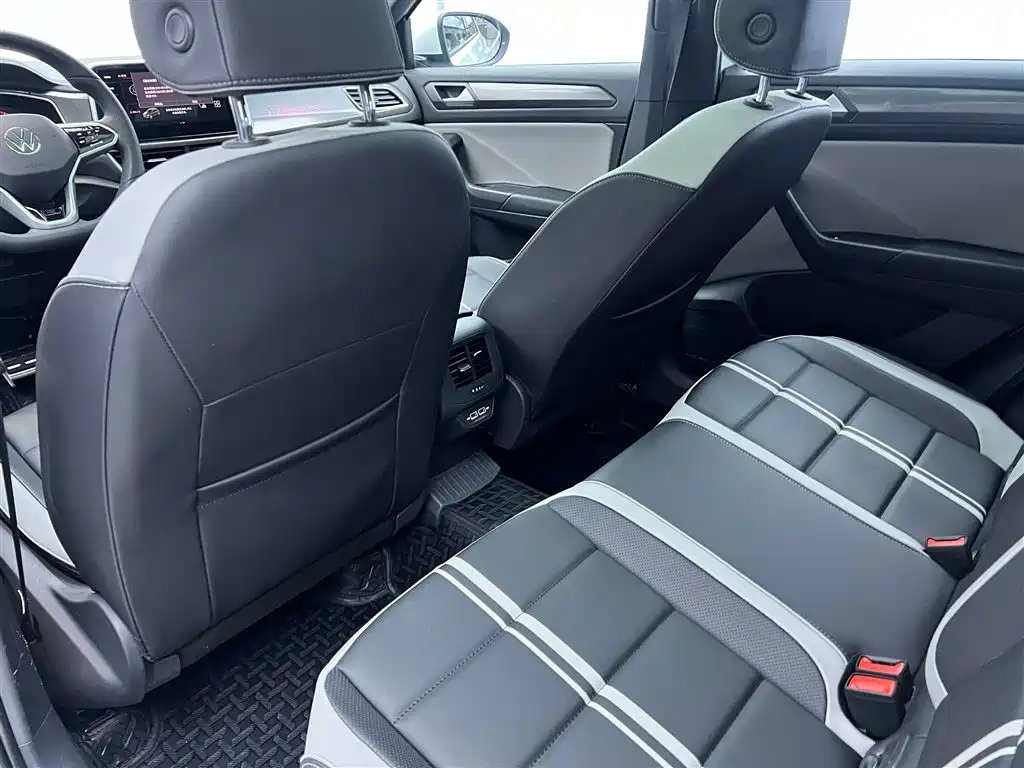 Volkswagen T-Roc 2025 — фото 25