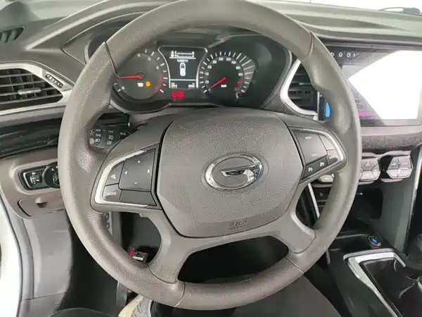 GAC Trumpchi GS4 2015